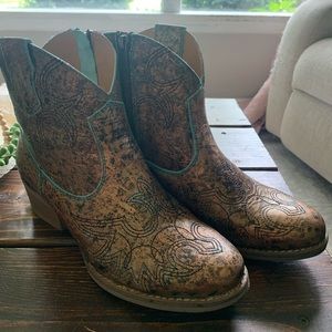 Size 10 Gold/Blue Cowboy boots